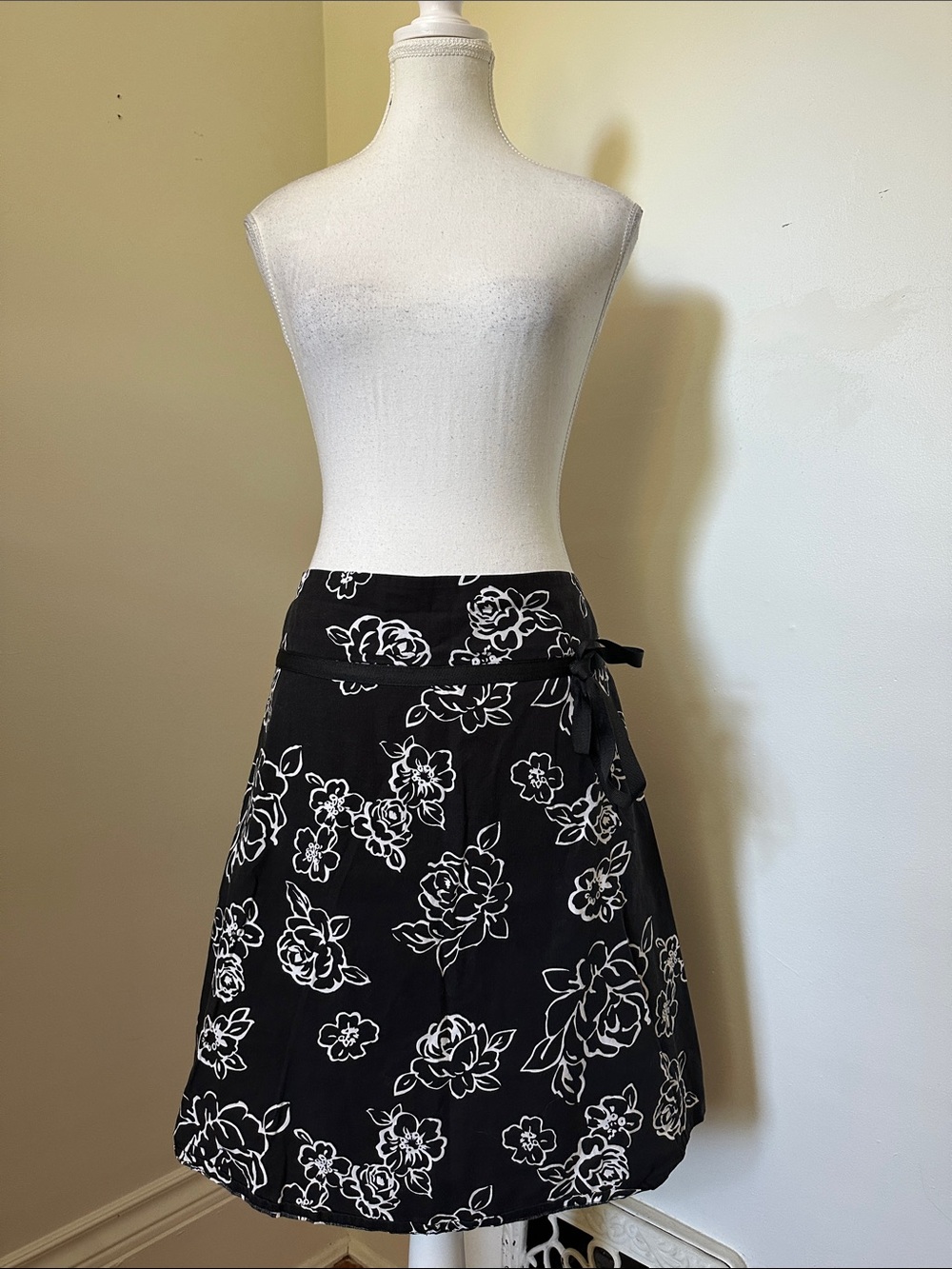 FAIRWEATHER 100% Cotton Black Floral Y2K Bow Preppy Coquette ALine Midi Skirt XL